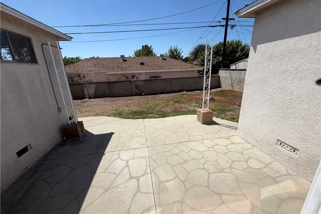 9065 Canterbury Avenue, Arleta, CA 91331 — photo 12 of 14