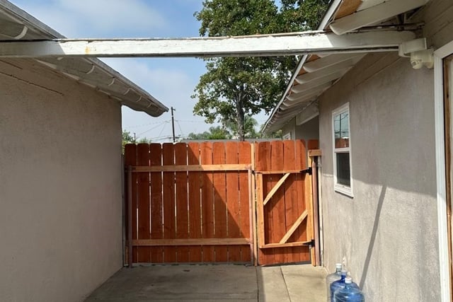 2490 Alder Street, Pomona, CA 91767 — photo 6 of 36