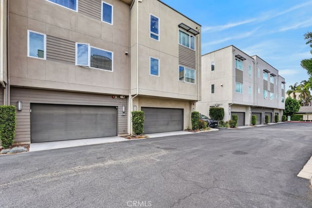 10670 Paramount Boulevard, Downey, CA 90241 — photo 29 of 34