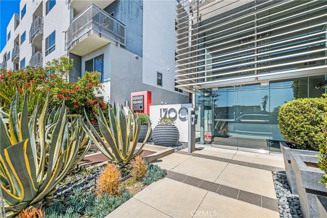1700 Sawtelle Boulevard 317, Los Angeles, CA 90025 — photo 14 of 20