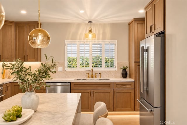 1744 S Genesee Ave, Los Angeles, CA 90019 — photo 9 of 27