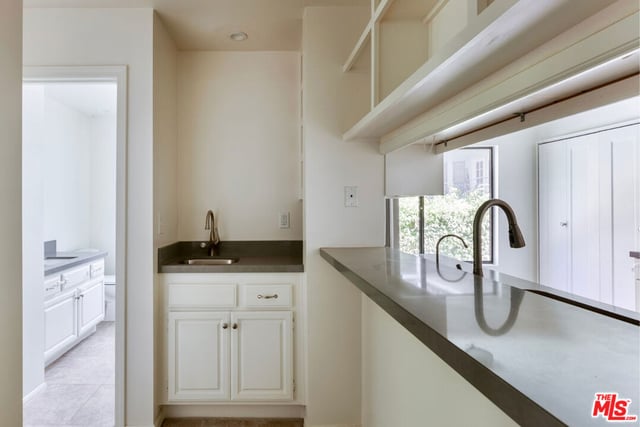 11755 Montana Avenue 208, Los Angeles, CA 90049 — photo 17 of 25