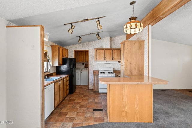 975 W Telegraph Road 122, Santa Paula, CA 93060 — photo 11 of 55