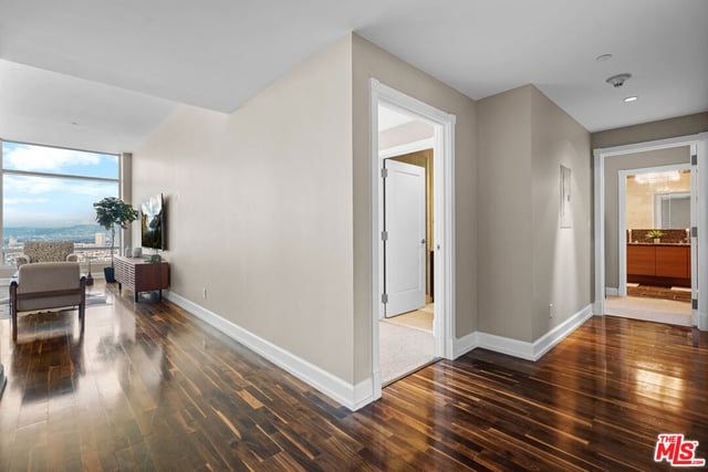 900 W Olympic Boulevard 40D, Los Angeles, CA 90015 — photo 17 of 40