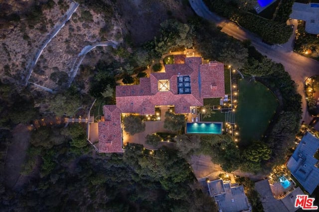 1672 Waynecrest Drive, Beverly Hills, CA 90210 — photo 34 of 35