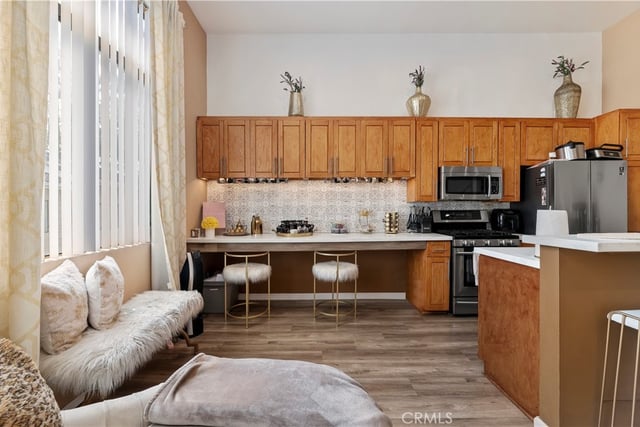 4652 Don Lorenzo B, Los Angeles, CA 90008 — photo 10 of 31
