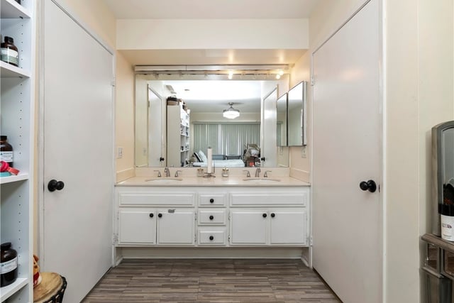 4652 Don Lorenzo B, Los Angeles, CA 90008 — photo 27 of 31