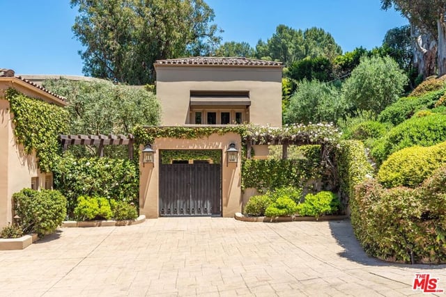 14701 Mulholland Drive, Los Angeles, CA 90077 — photo 4 of 54