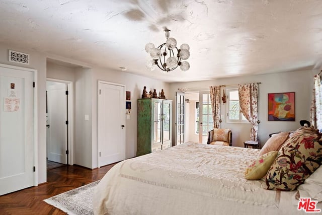 2556 Aberdeen Avenue, Los Angeles, CA 90027 — photo 43 of 69