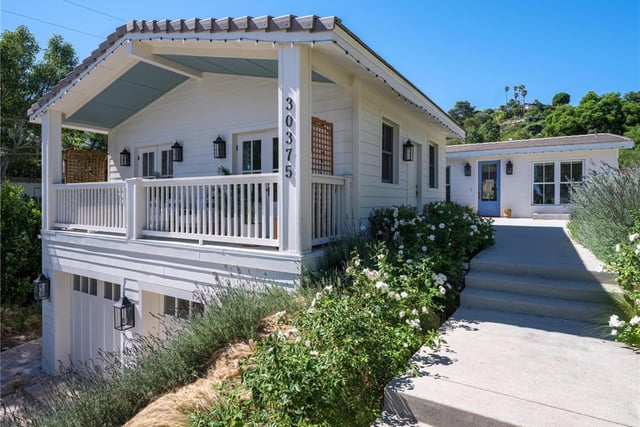 30375 Diamonte Lane, Rancho Palos Verdes, CA 90275 — photo 2 of 51