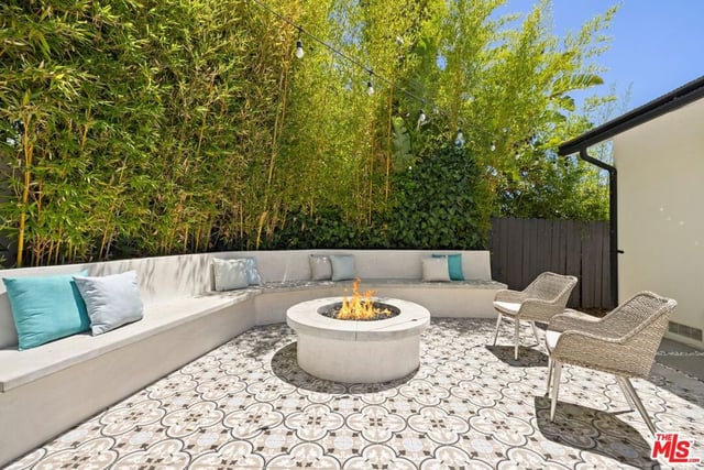 16141 Dickens Street, Los Angeles, CA 91436 — photo 17 of 19
