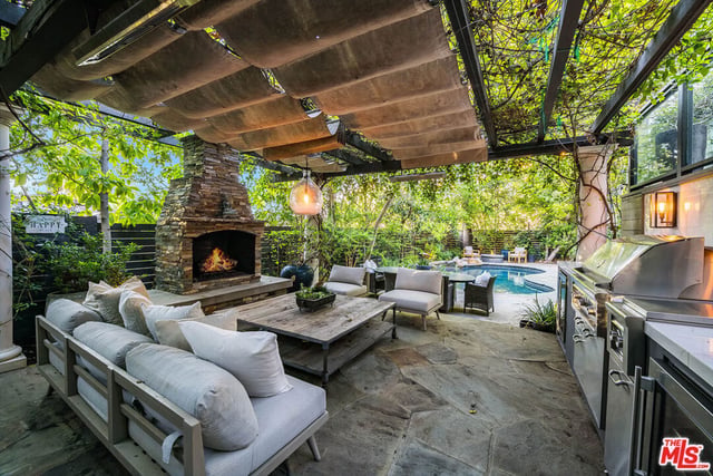 14633 Valley Vista Boulevard, Los Angeles, CA 91403 — photo 18 of 57