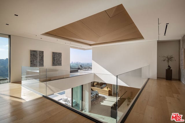 10733 Stradella Court, Los Angeles, CA 90077 — photo 14 of 36