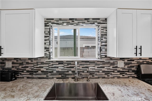2166 Fashion Avenue, Long Beach, CA 90810 — photo 12 of 30
