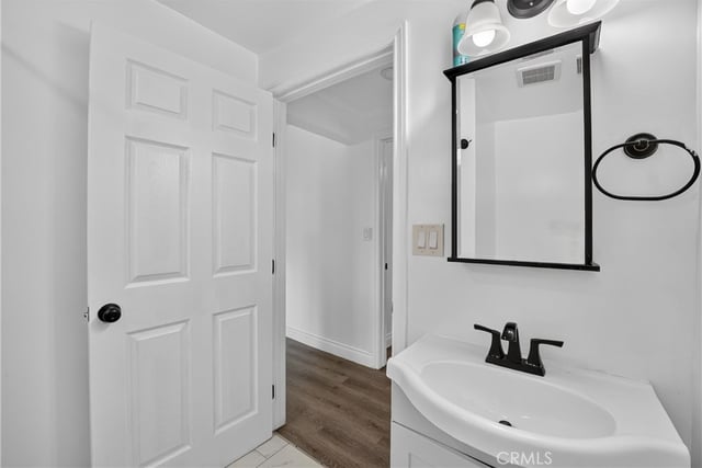 2166 Fashion Avenue, Long Beach, CA 90810 — photo 15 of 30