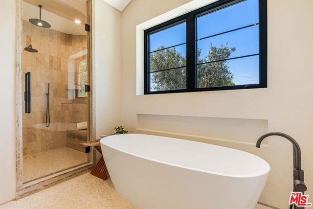 16723 La Maida Street, Los Angeles, CA 91436 — photo 17 of 28