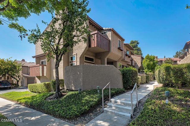 2445 Chandler Avenue 3, Simi Valley, CA 93065 — photo 2 of 46