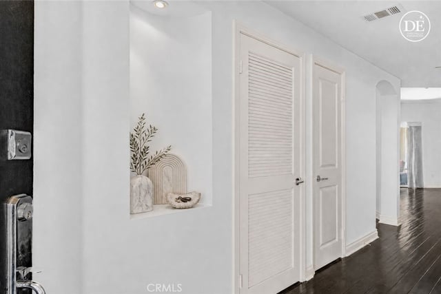 4424 Whitsett Avenue 110, Studio City, CA 91604 — photo 5 of 34