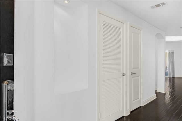 4424 Whitsett Avenue 110, Studio City, CA 91604 — photo 6 of 34