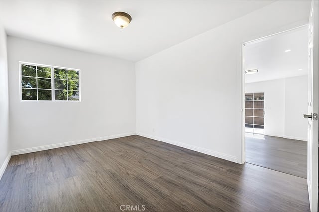 6056 Woodman Avenue, Van Nuys, CA 91401 — photo 27 of 48