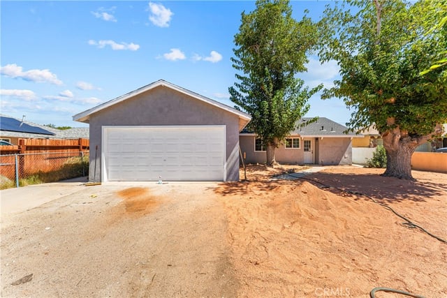 38544 33rd Street E E, Palmdale, CA 93550 — photo 4 of 32