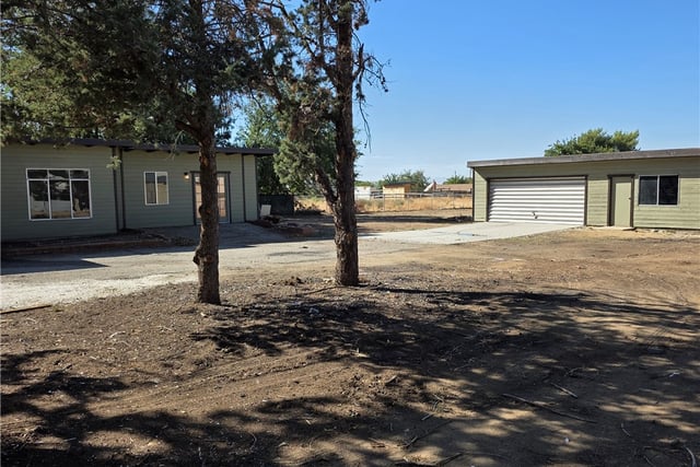8955 E Avenue T12, Littlerock, CA 93543 — photo 12 of 34