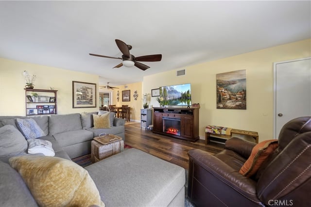 19508 Avenue Of The Oaks, Newhall, CA 91321 — photo 10 of 52