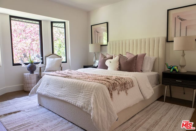 3436 Longridge Avenue, Sherman Oaks, CA 91423 — photo 19 of 29