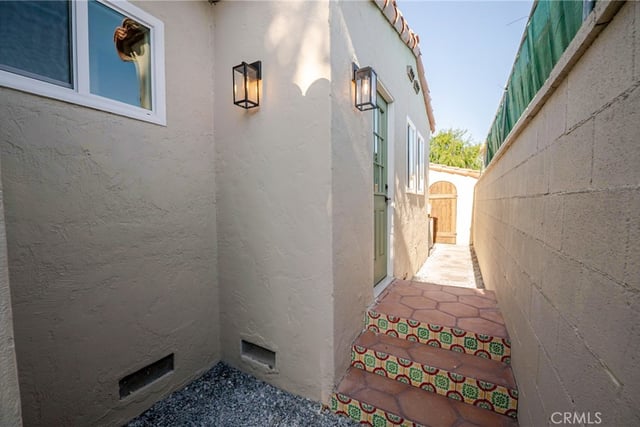 2391 Fashion Ave, Long Beach, CA 90810 — photo 27 of 35