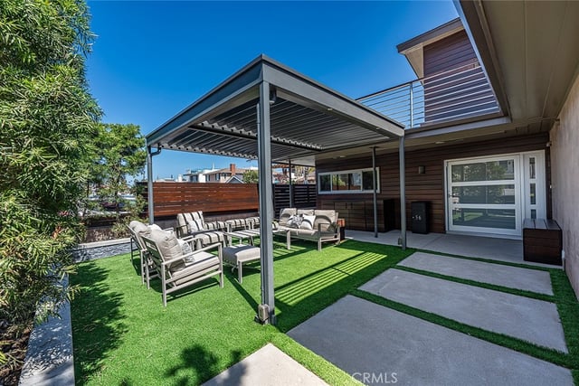 56 The Colonnade, Long Beach, CA 90803 — photo 2 of 63