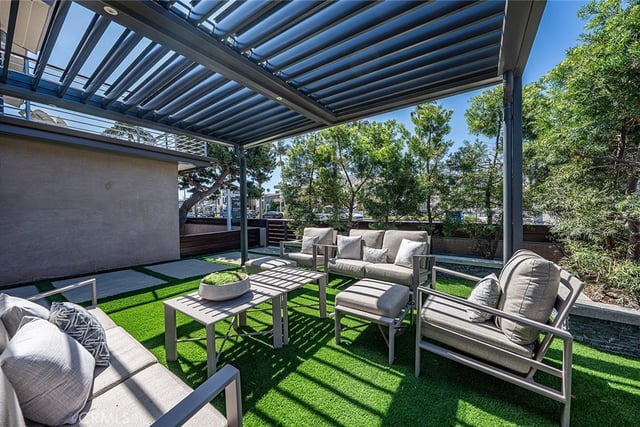 56 The Colonnade, Long Beach, CA 90803 — photo 3 of 63
