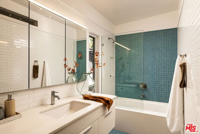 2429 Cloy Avenue, Venice, CA 90291 — photo 18 of 25