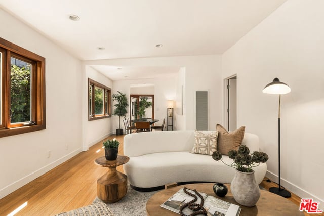 2429 Cloy Avenue, Venice, CA 90291 — photo 2 of 25