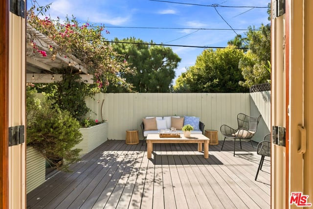 2429 Cloy Avenue, Venice, CA 90291 — photo 3 of 25