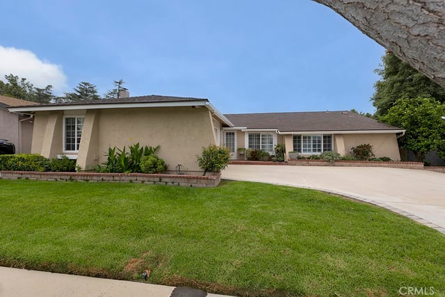 2880 Barnes Street, Simi Valley, CA 93065 — photo 4 of 31