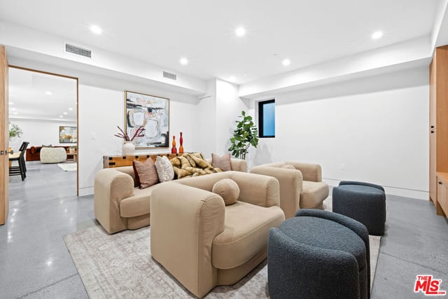 1325 Thayer Avenue, Los Angeles, CA 90024 — photo 14 of 21