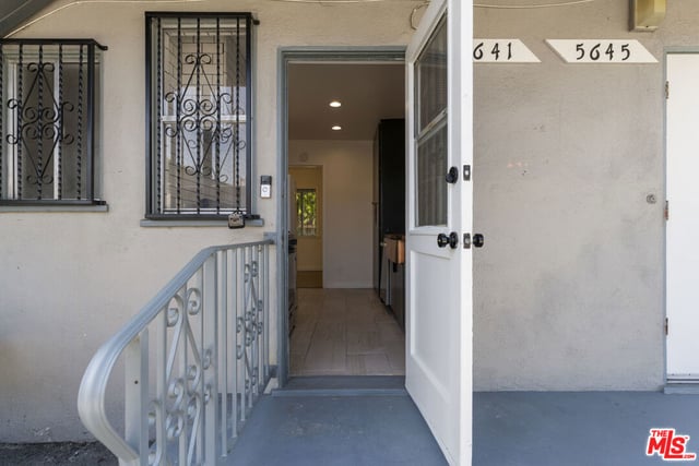 5641 Clemson Street, Los Angeles, CA 90016 — photo 18 of 23