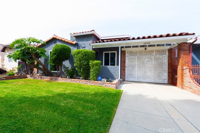 1919 W 82nd, Los Angeles, CA 90047 — photo 2 of 75