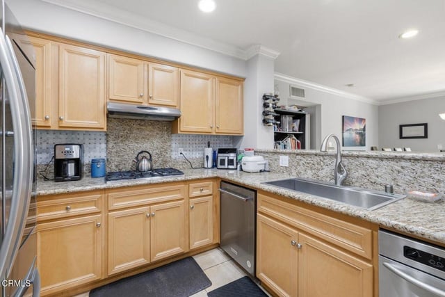4268 Tradewinds Drive, Oxnard, CA 93035 — photo 16 of 37