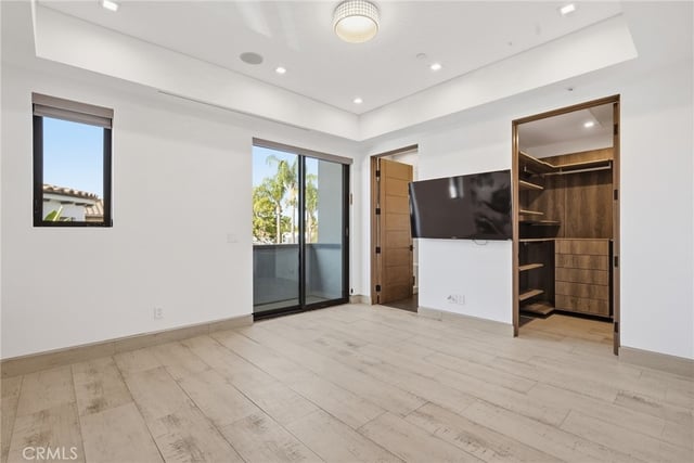 5239 Avenida Hacienda, Tarzana, CA 91356 — photo 14 of 75