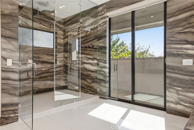 5239 Avenida Hacienda, Tarzana, CA 91356 — photo 17 of 75