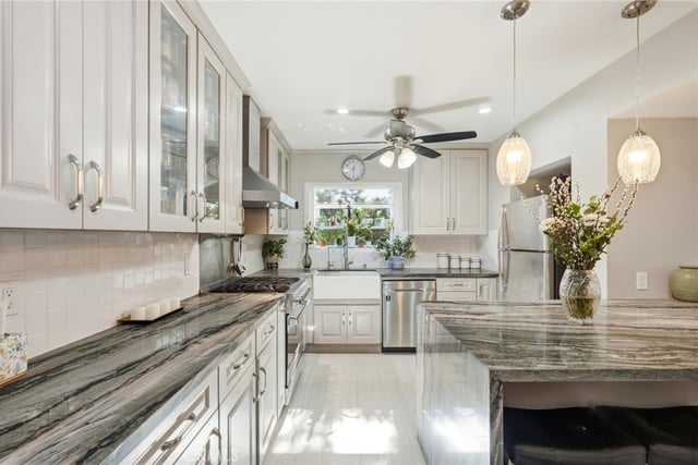 4963 Haskell, Encino, CA 91436 — photo 11 of 45