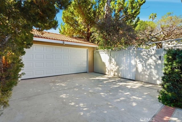 4963 Haskell, Encino, CA 91436 — photo 36 of 45