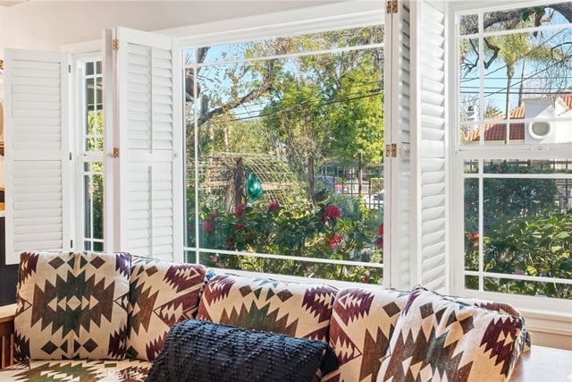 4963 Haskell, Encino, CA 91436 — photo 9 of 45