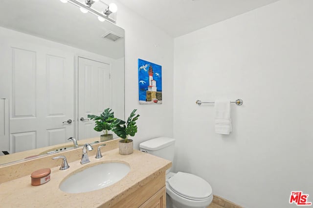 8559 Alcott Street 104, Los Angeles, CA 90035 — photo 16 of 33