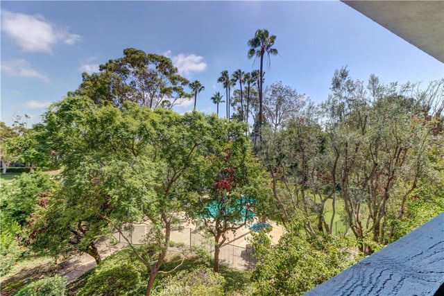 576 N Bellflower Boulevard 303, Long Beach, CA 90814 — photo 16 of 37