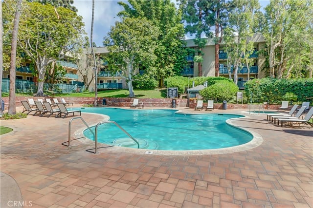 576 N Bellflower Boulevard 303, Long Beach, CA 90814 — photo 24 of 37