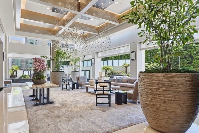 10560 Wilshire Boulevard 404, Los Angeles, CA 90024 — photo 37 of 45