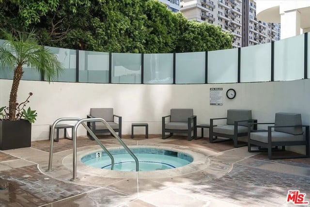 10560 Wilshire Boulevard 404, Los Angeles, CA 90024 — photo 38 of 45