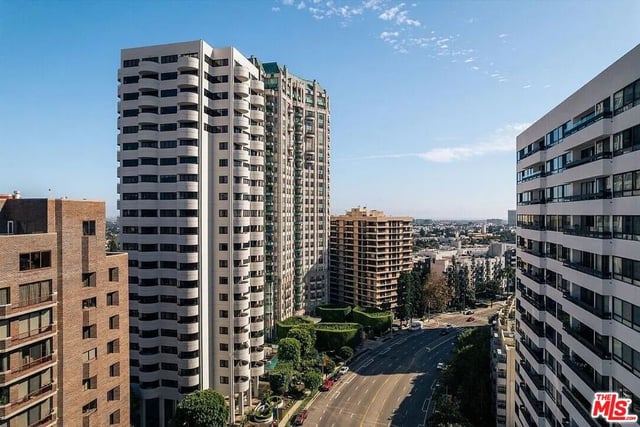 10560 Wilshire Boulevard 404, Los Angeles, CA 90024 — photo 44 of 45